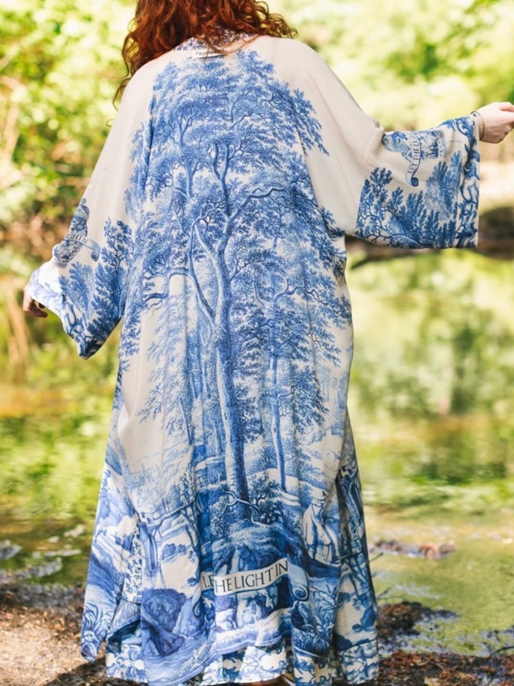 Market of Stars Let the Light In Blue & White Printed Kimono Robe - Women - Picture 3 of 7